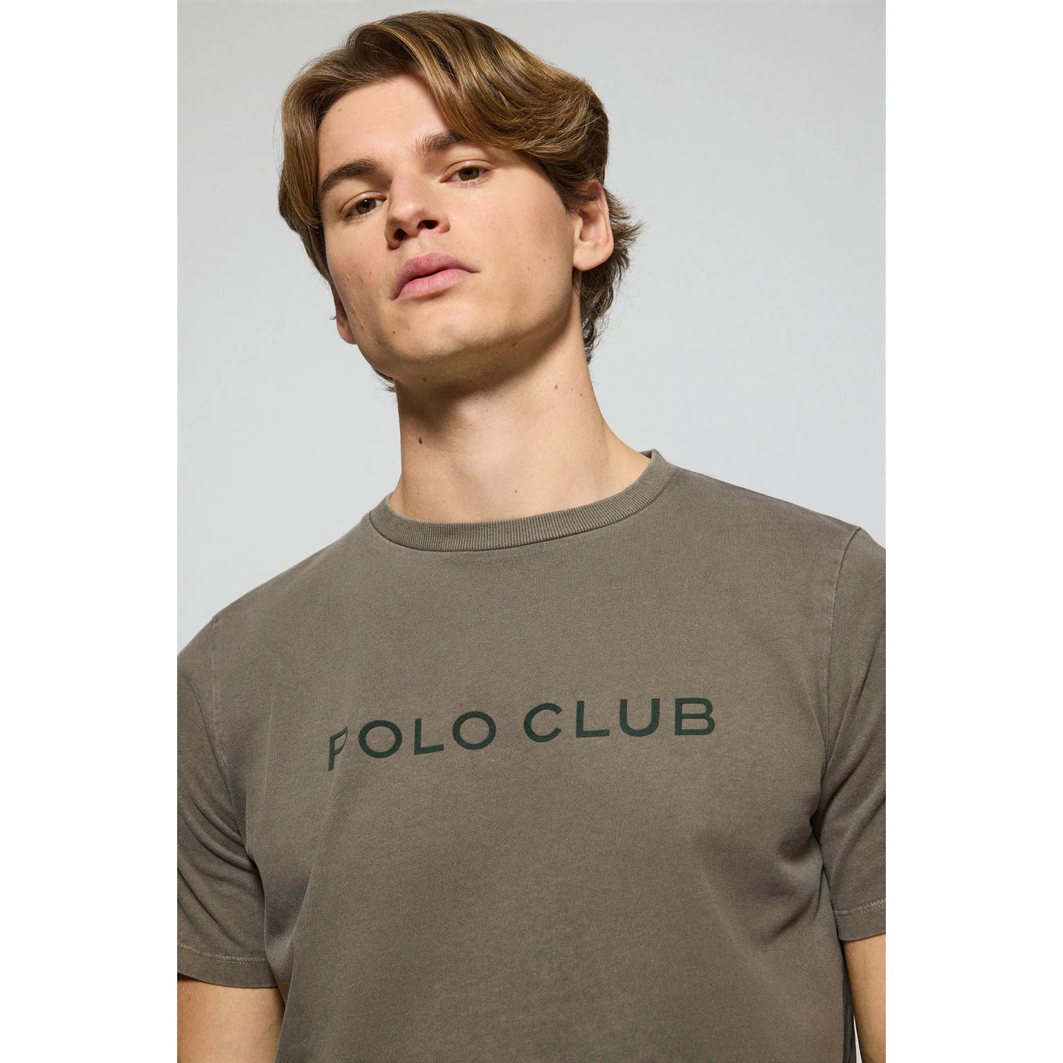 Maglietta Apolo tinta in capo verde militare con logo Polo Club vellutato