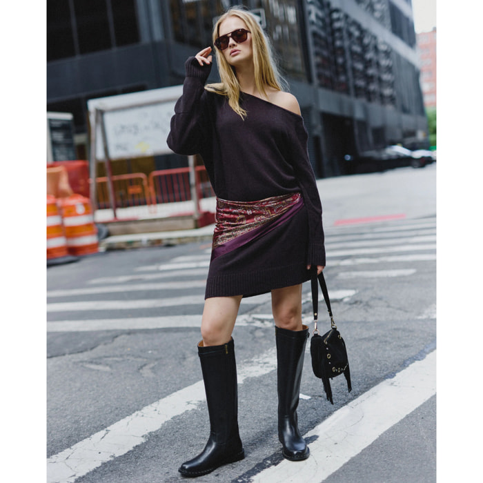 Vestido de punto elástico con flecos y corte ajustado