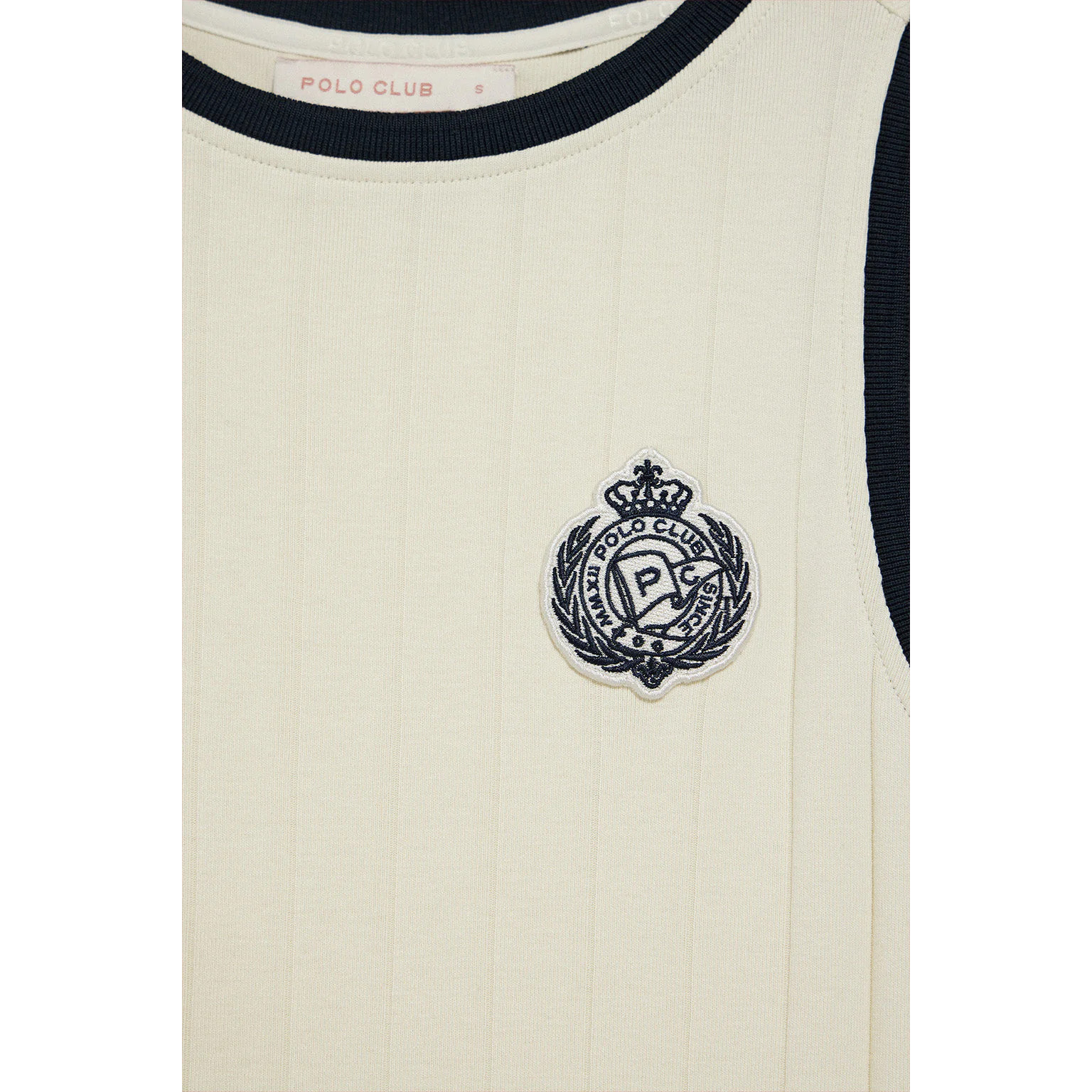 Vestido color crudo acanalado con parche náutico