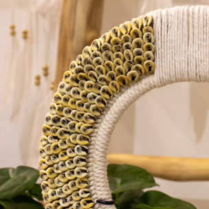 Collier en coquillages sur socle en métal  LINH