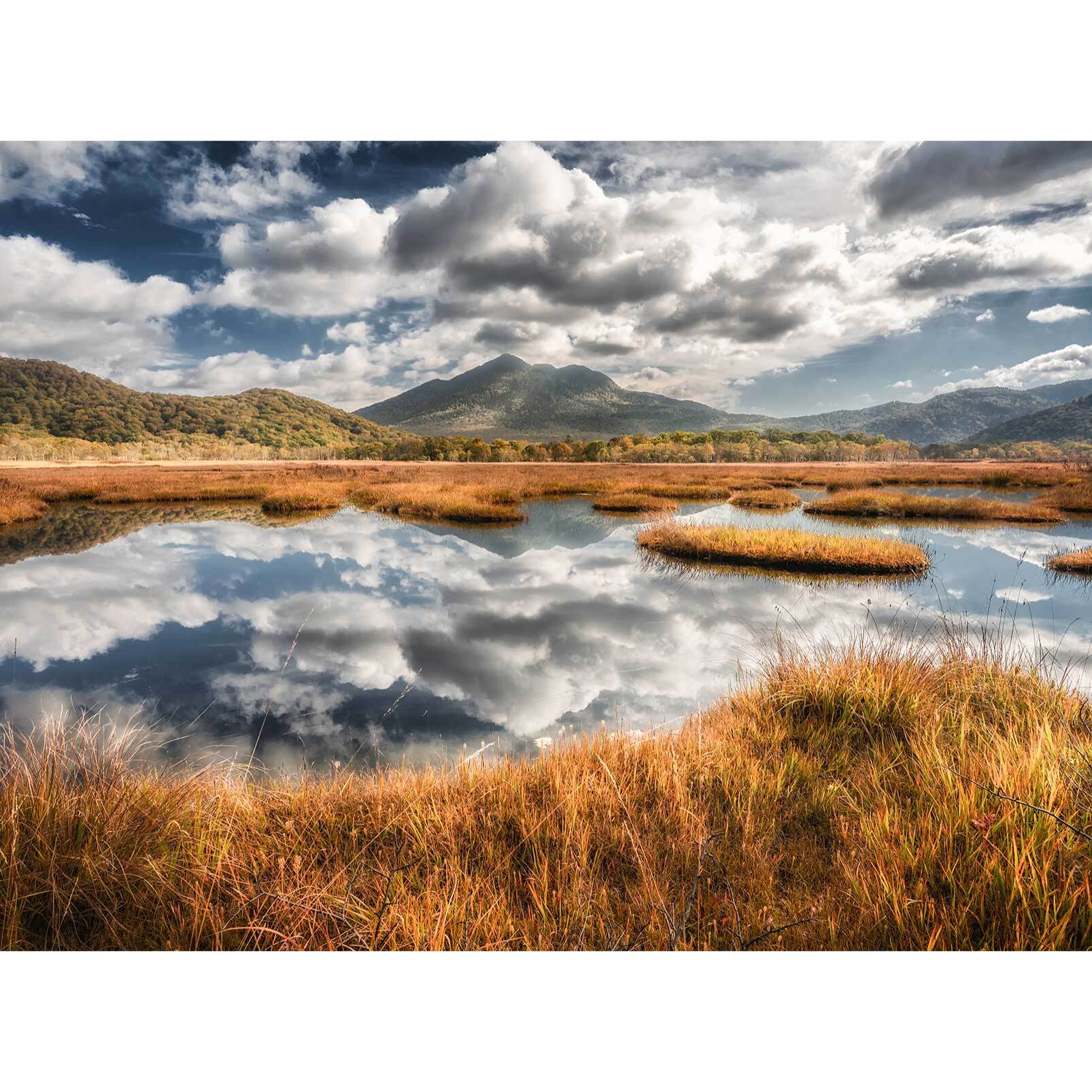 Papier peint lac et miroir Intissé