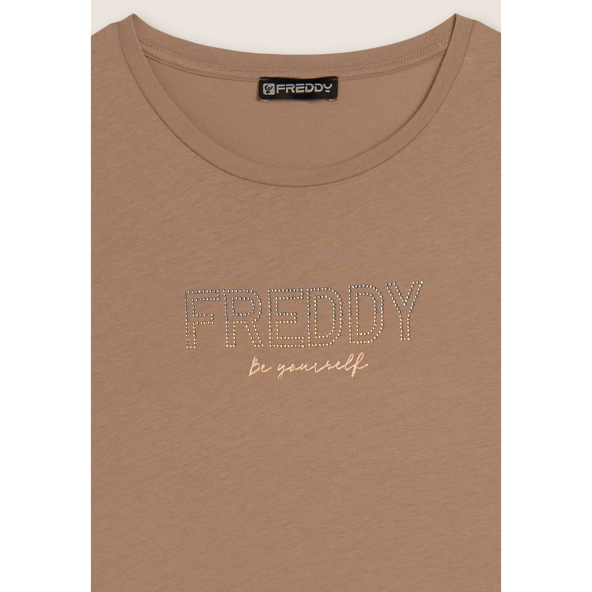 T-shirt donna con mini spacchi laterali e logo in strass