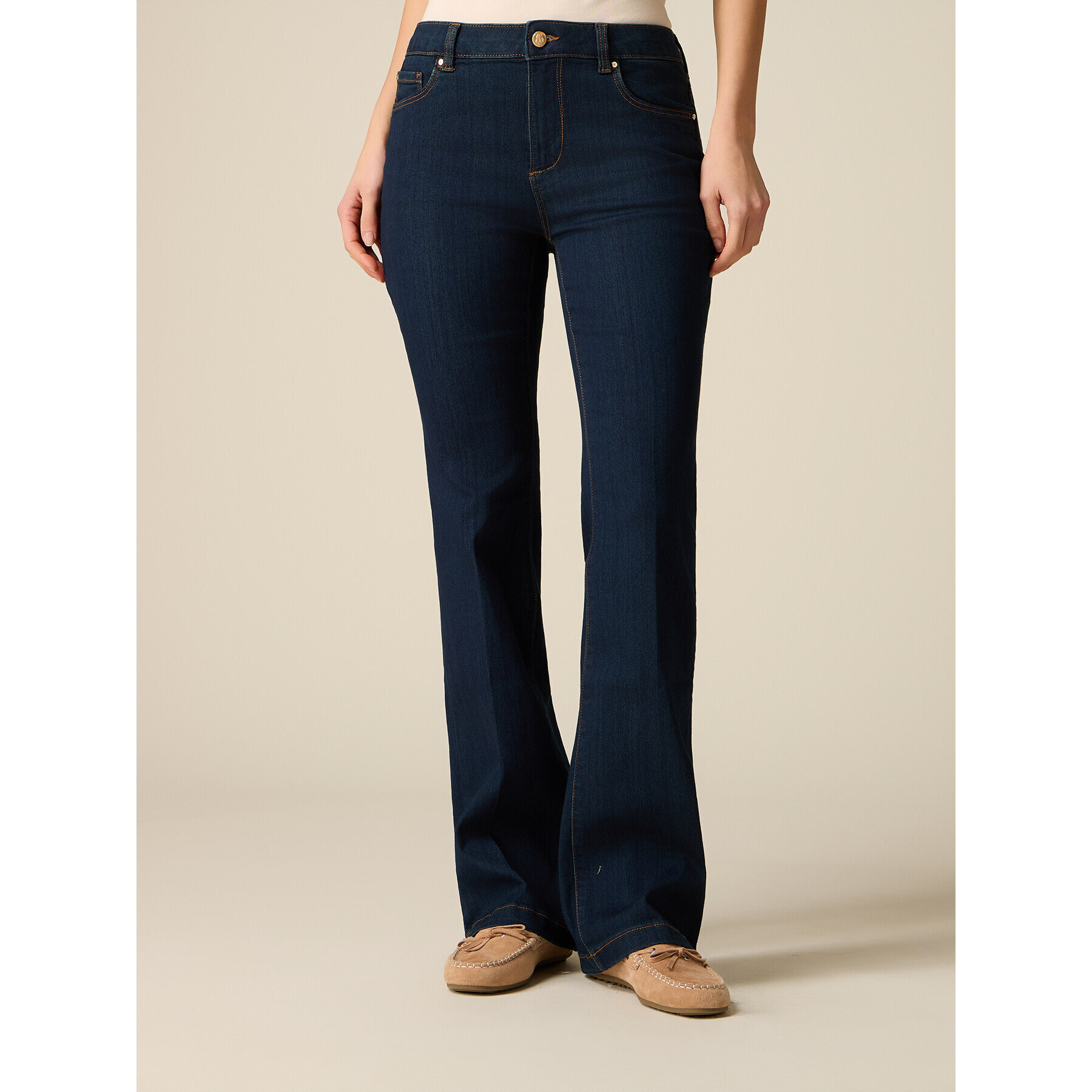 Oltre - Jeans flare con lavado rinse - Azul