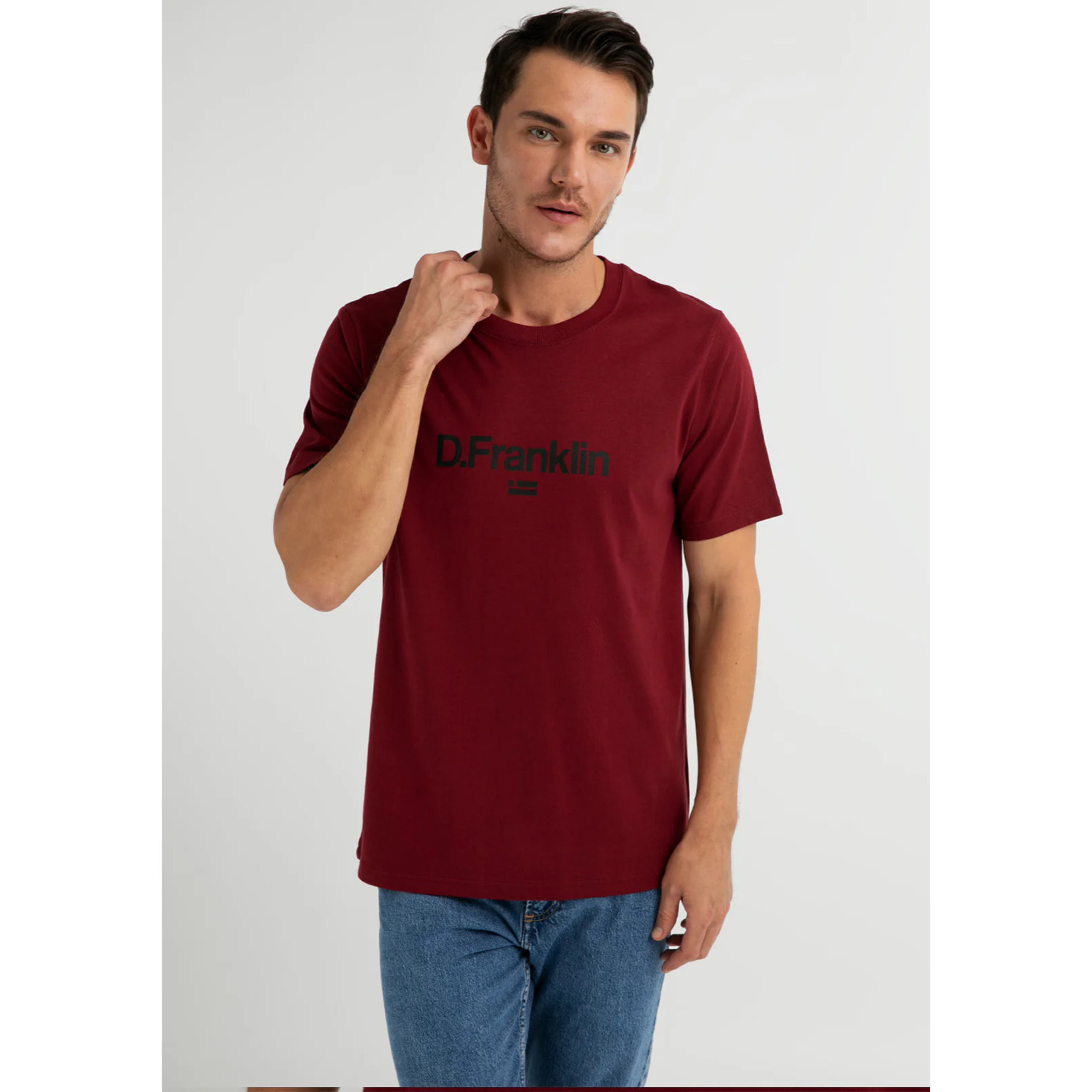 Camiseta Básica Logo Flag T-Shirt en Rojo D.Franklin