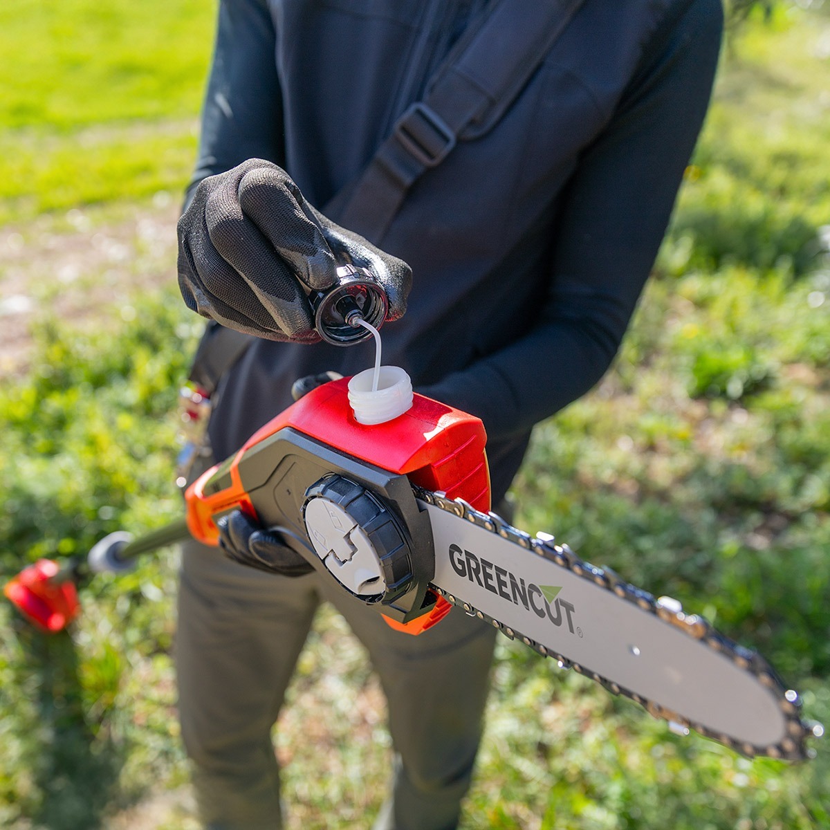 Podadora de altura de batería espada de  8”(203mm) capacidad de corte - Greencut PP400L