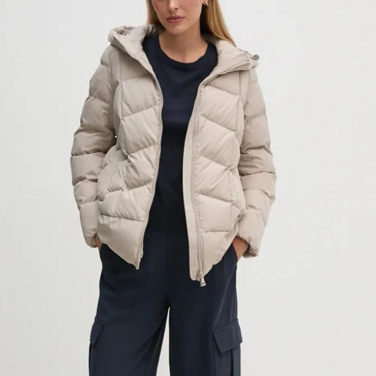 Abrigos Mujer de la marca GEOX  modelo W ANYLLA Q BEIS