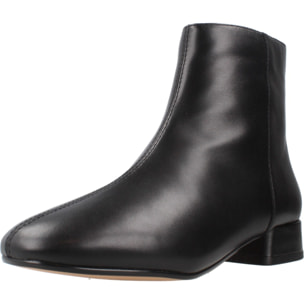 Botines Mujer de la marca GEOX  modelo D561NA 000TU NEGRO