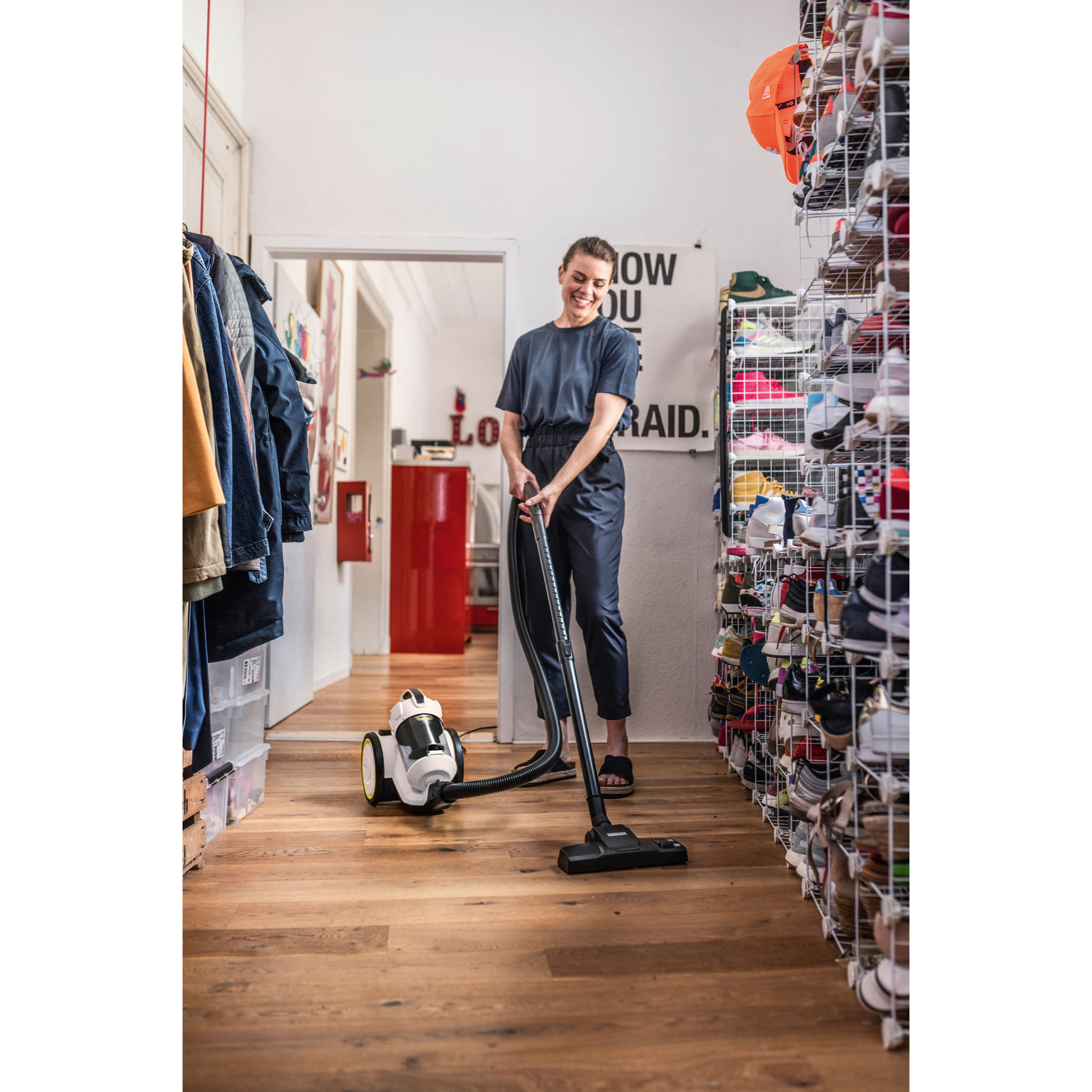 Aspirateur sans sac Karcher VC 3 - Puissance 700W- cyclonique- Filtre HEPA- 76 dB