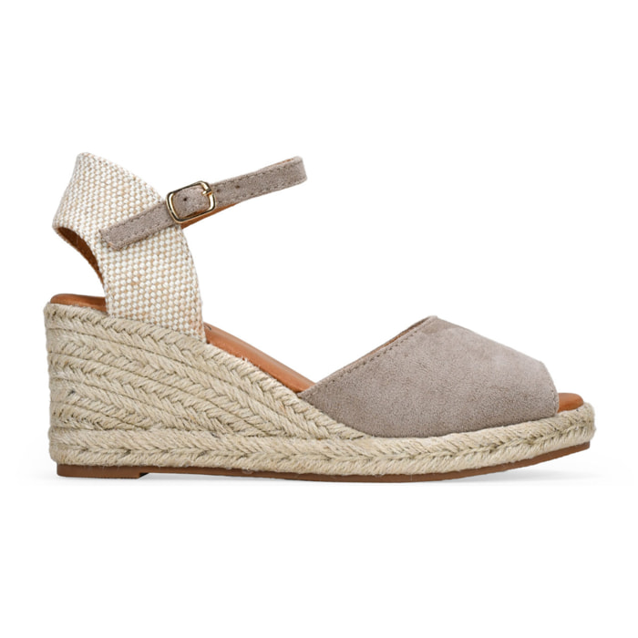 Sandalias taupe con cuña de esparto
