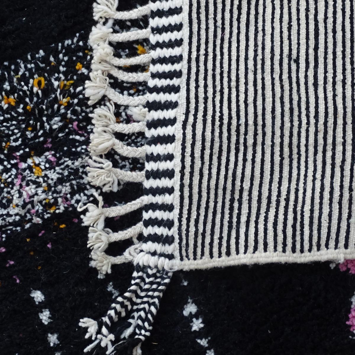 Authentique tapis berbère fait à la main en laine TAROM