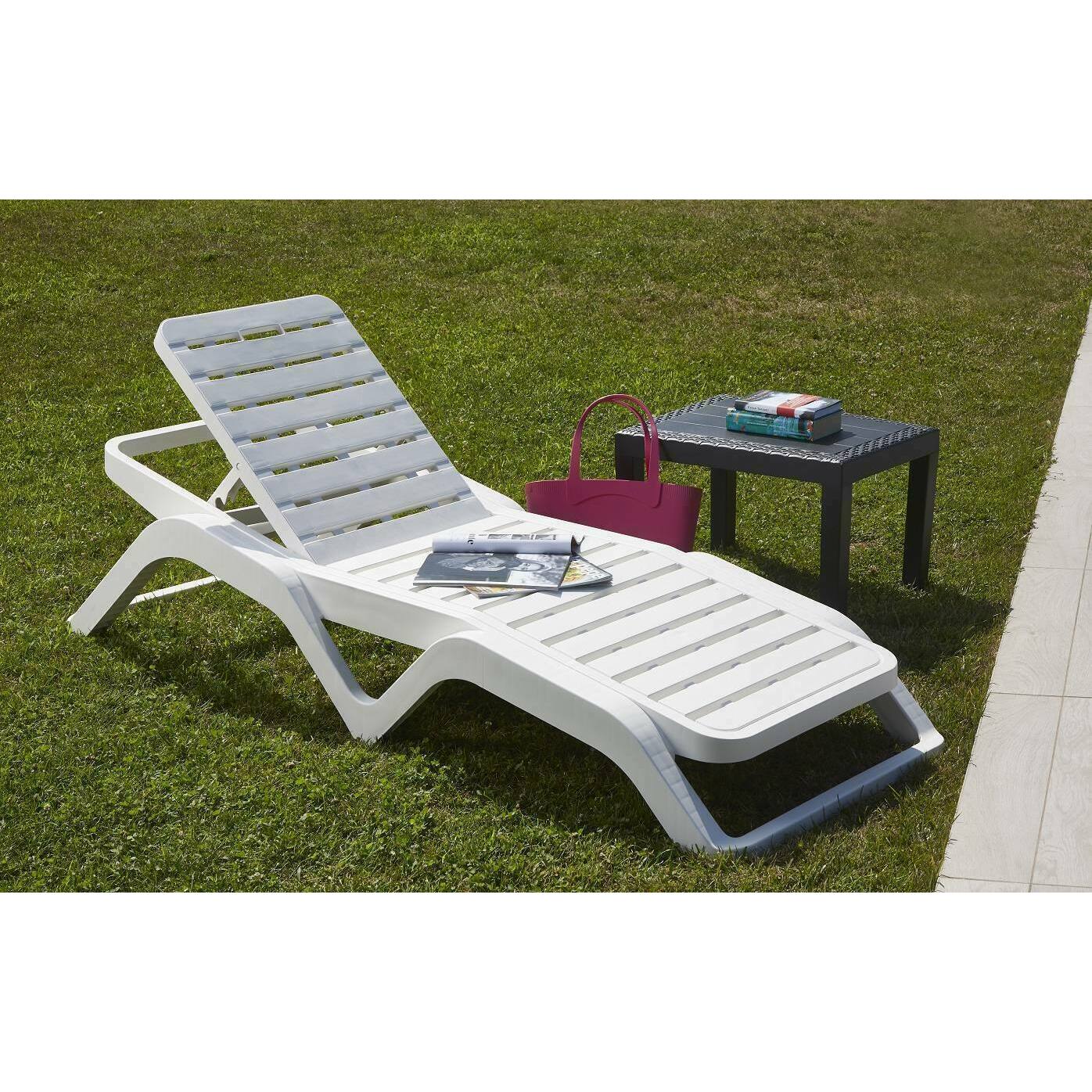 Lettino prendisole Anis, Sdraio da giardino regolabile, Lettino da esterno, 100 % Made in Italy, 192x72h100 cm, Bianco