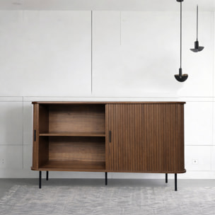 Buffet en bois cannelé à portes coulissantes 140cm AMINA