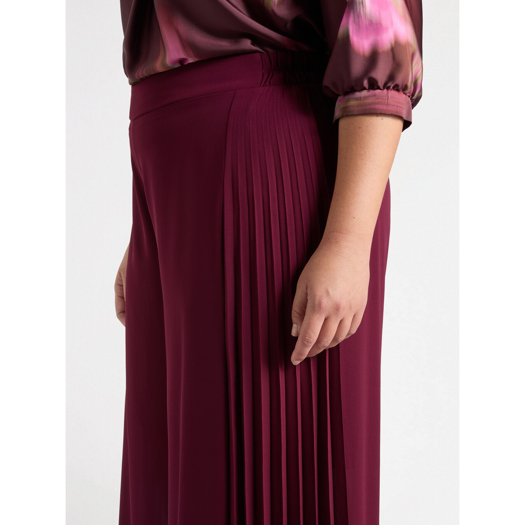 Fiorella Rubino - Pantaloni palazzo con plissé laterale - Bordeaux