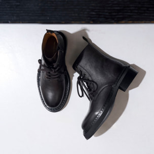 Stivaletto British Passport Nero