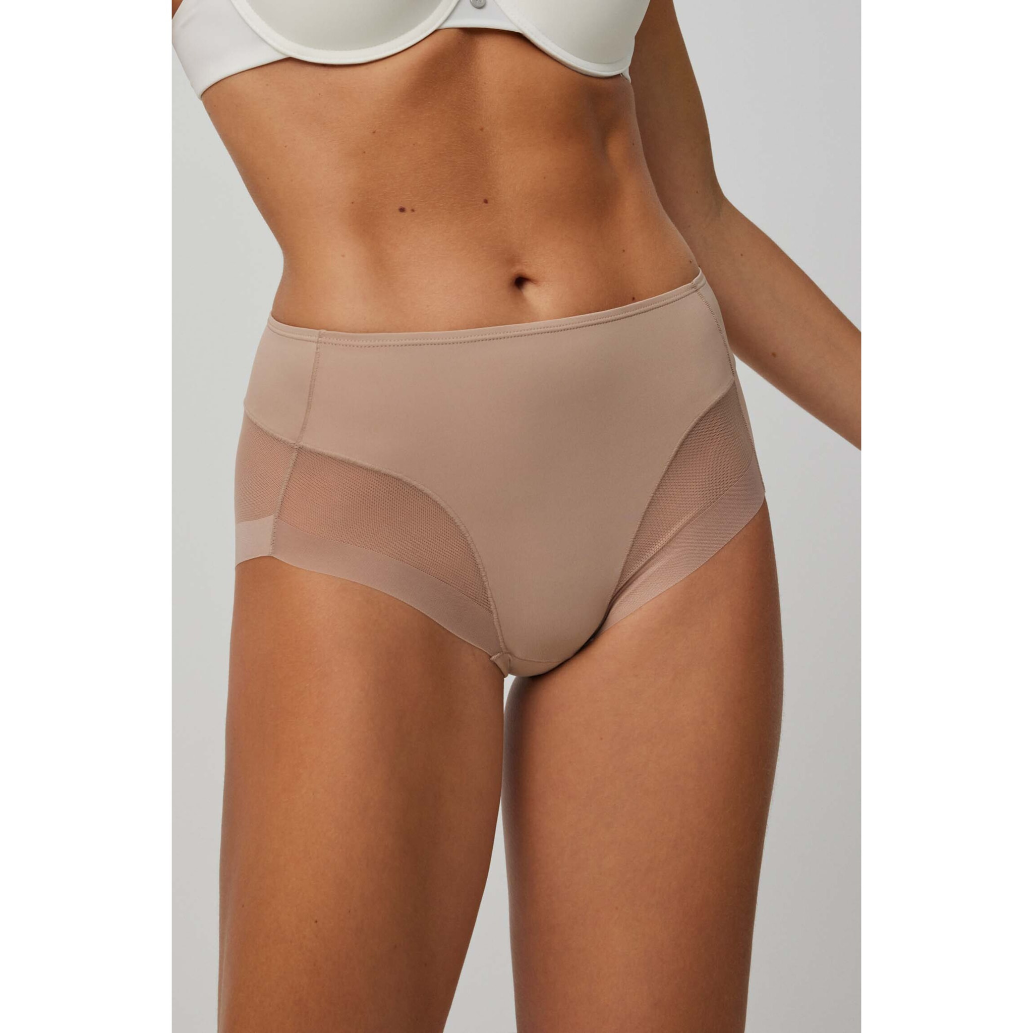 Slip in tulle di visone a vita alta