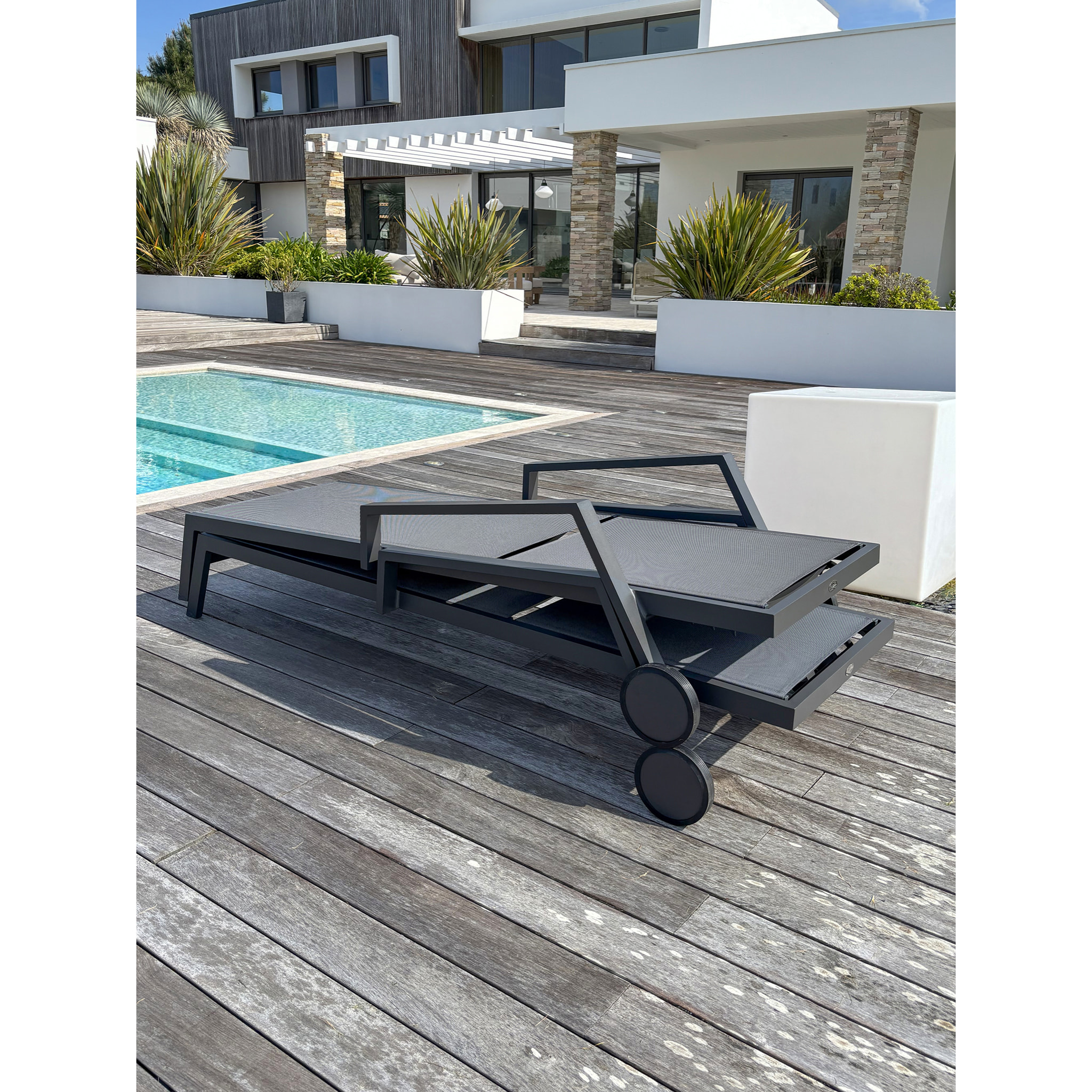 IBIZA - Lot de 2 bains de soleil en aluminium et toile plastifiée