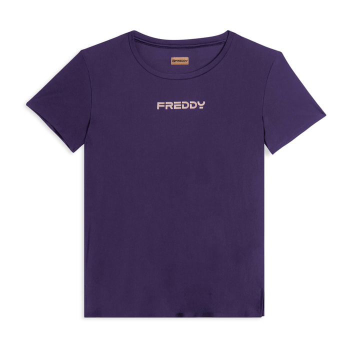 T-shirt tecnica con spacchi laterali e fit regolare