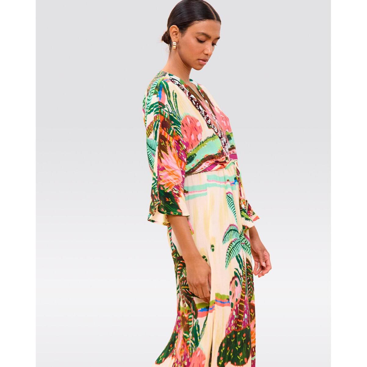 Abito lungo con maniche larghe e stampa di palme multicolore