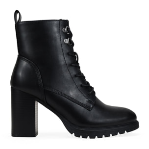 Botines de tacón negros con cordones