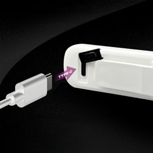 Allarme SOS personale con luce LED brillante bianca, rossa e blu, suono di 130 dB. Batteria ricaricabile e attivazione rapida mediante pressione.