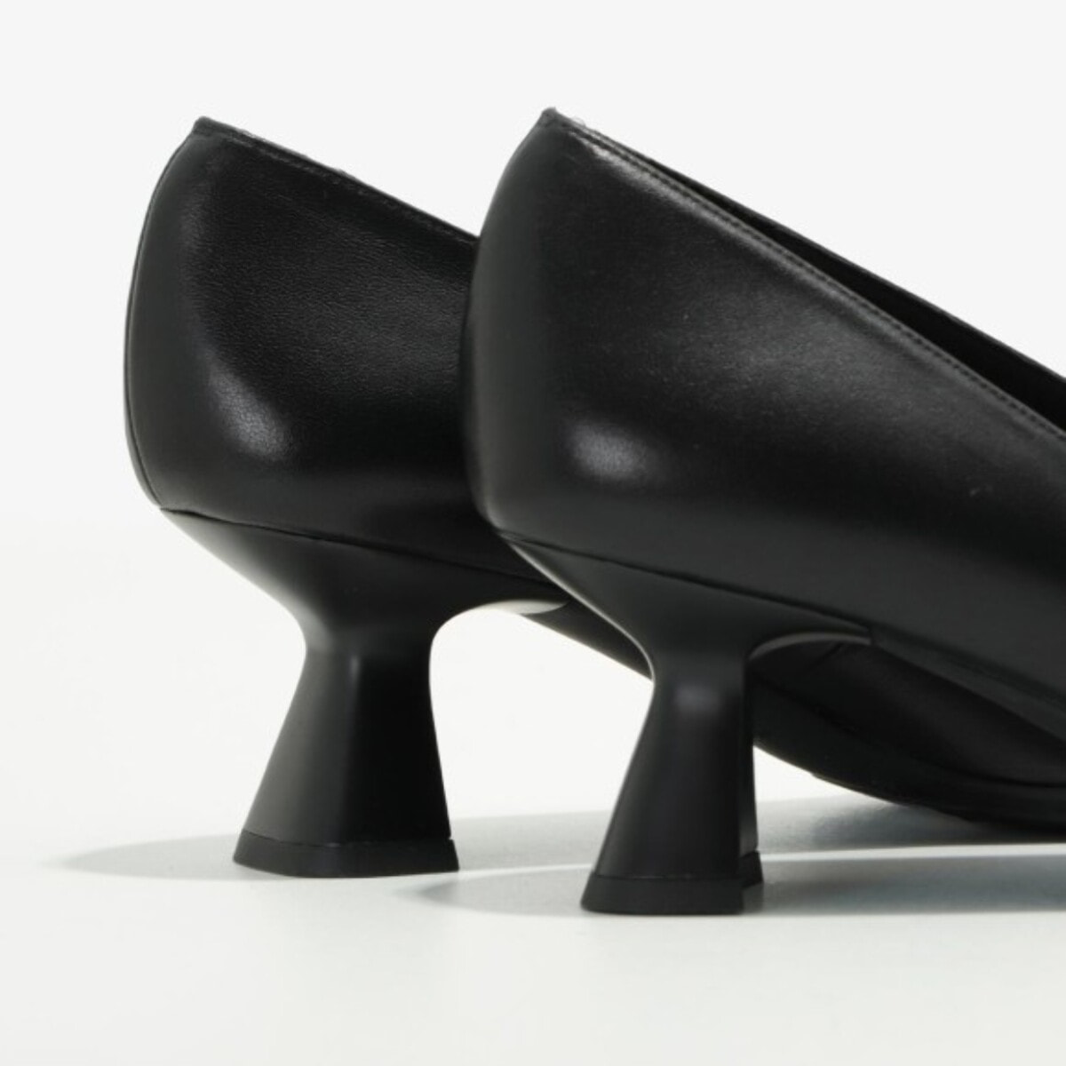 ZAPATOS DE SALÓN NEGROS KADIL