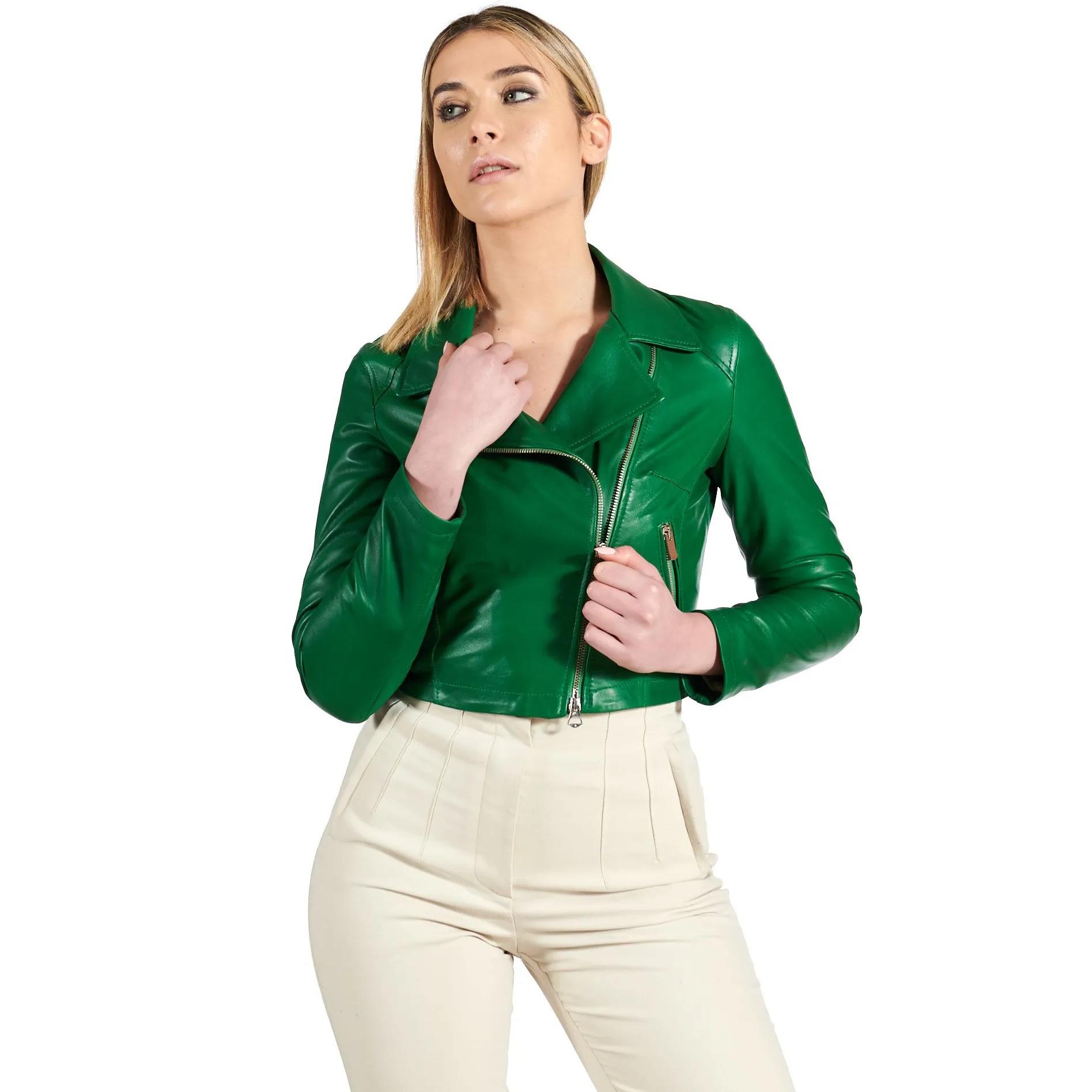 Giacca corta in pelle naturale verde stile chiodo