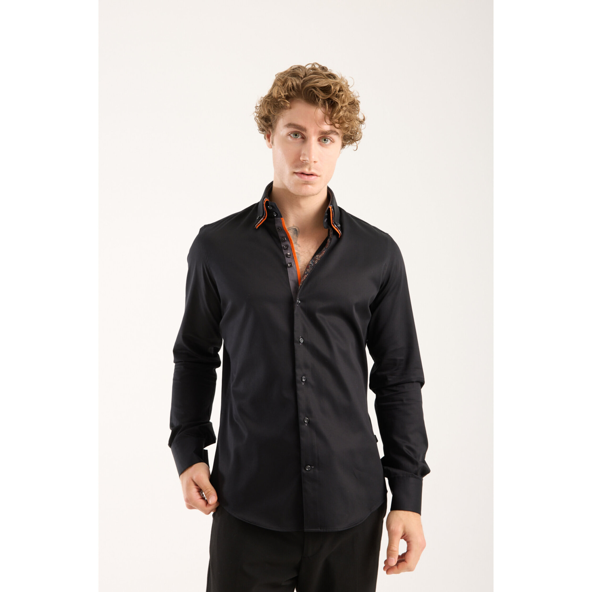 Camicia Uomo 2 Bottoni Button Down Triplo Collo Slim Satin Unito Nero