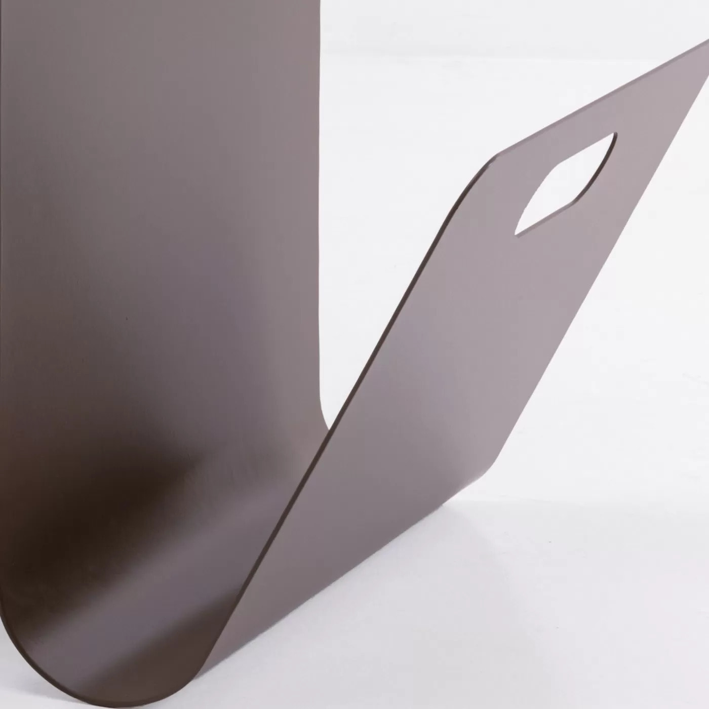 Table d'appoint Lounge News taupe Kare Design