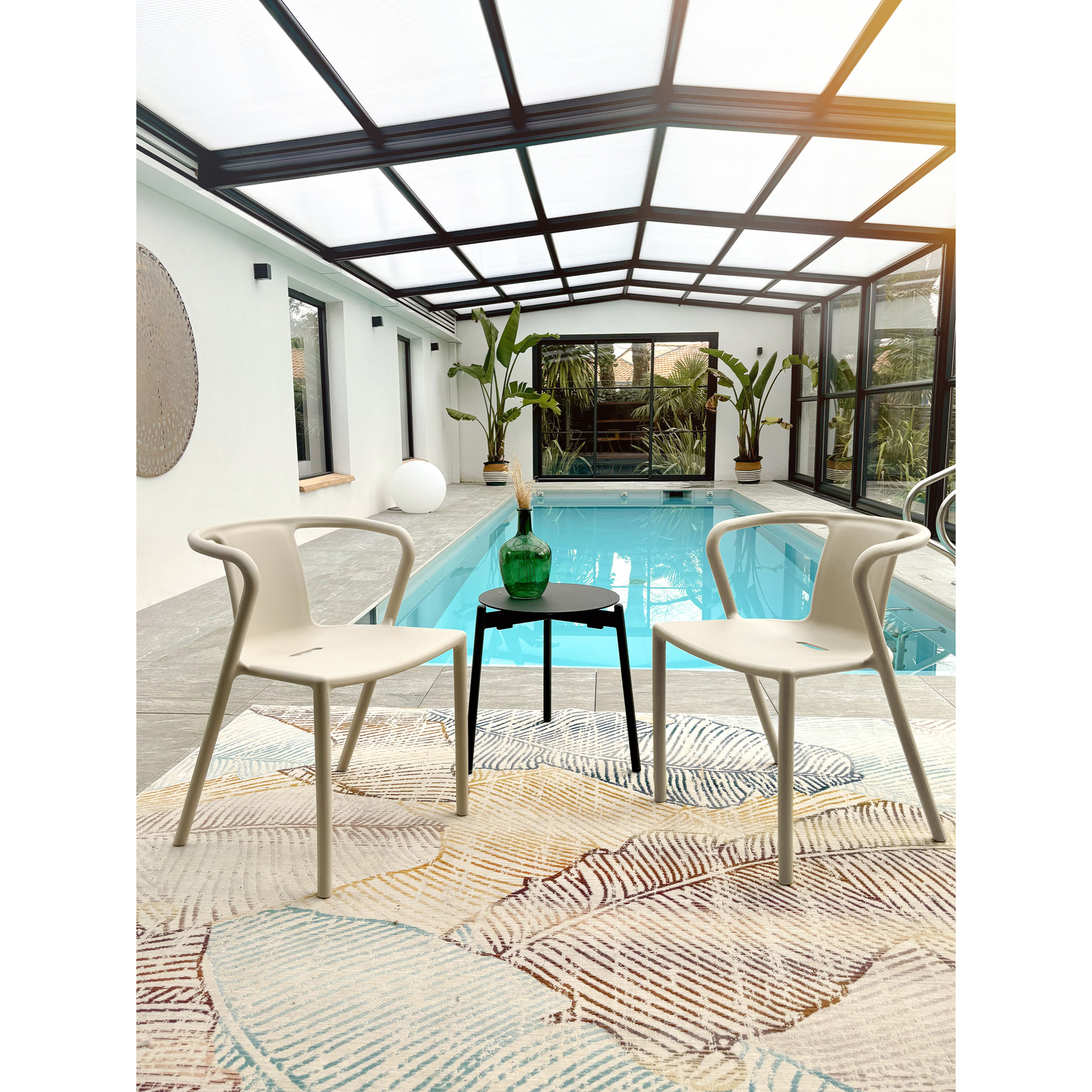 DIEGO - Fauteuil de jardin empilable en Polypropylène sable