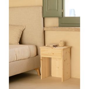 Mesita de noche de madera maciza en tono natural de 50x42cm Alto: 50 Largo: 42 Ancho: 27