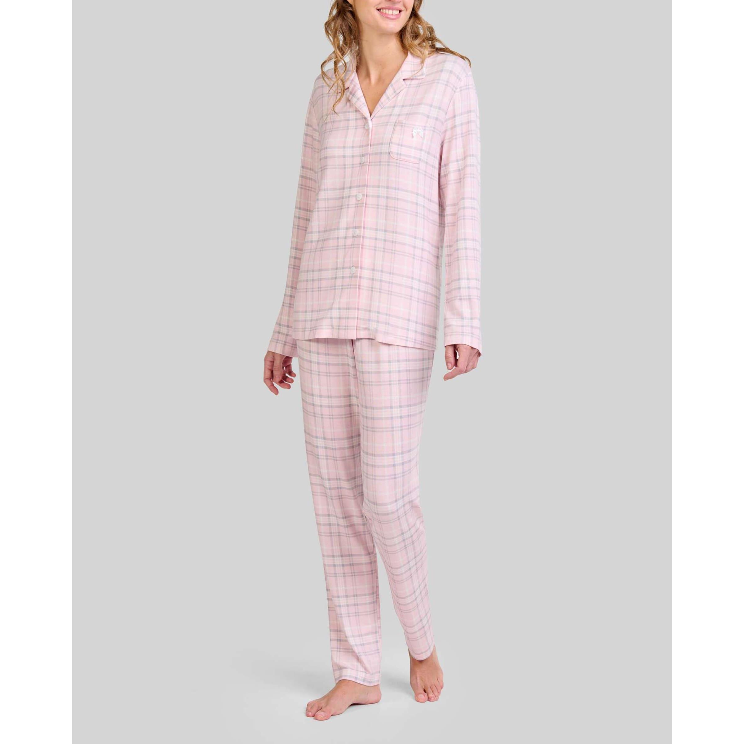 Pijama mujer con cuadros de suaves tonos rosa, abertura de botones, clásico cuello de solapa, manga larga y pantalón largo