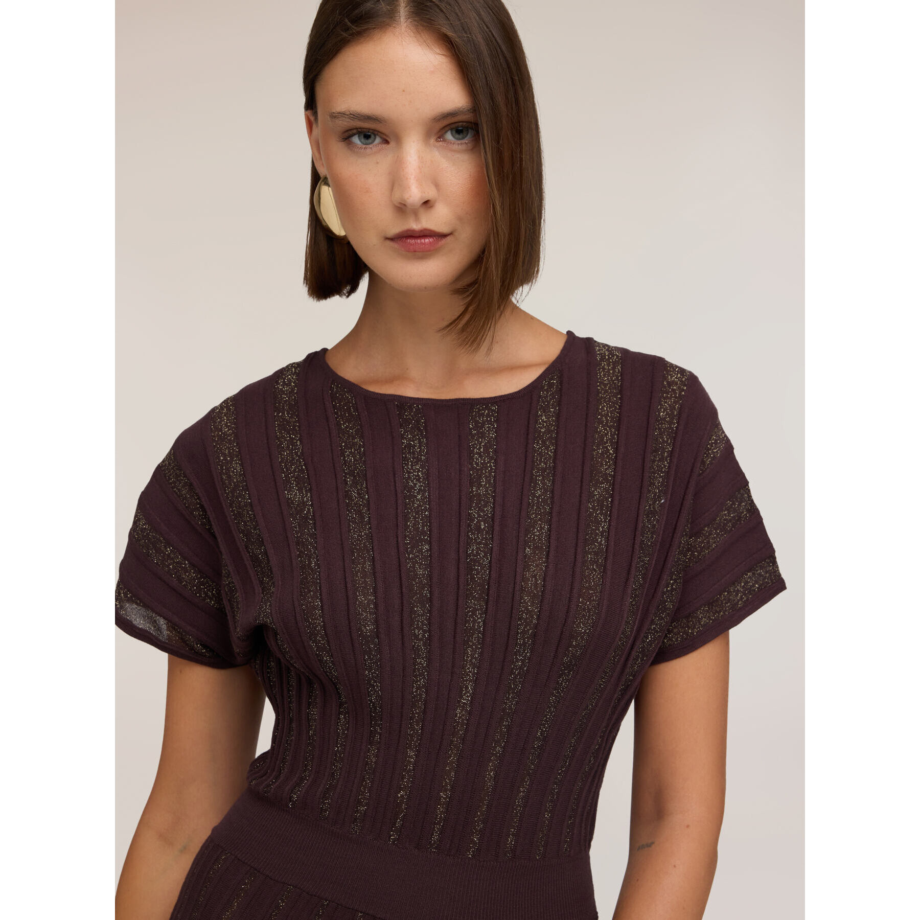 Motivi - Vestito flare in maglia plissé - Marrone