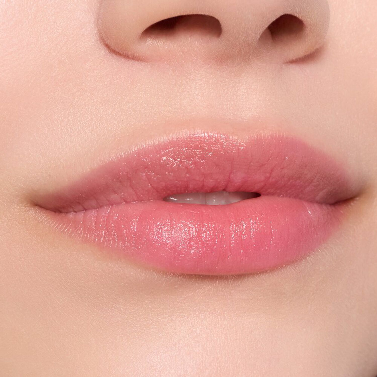 Soft Glaze Glow Lip Balm - Baume à Lèvres Révélateur de Couleur