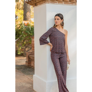 Blusa de mujer asimétrica estampada.