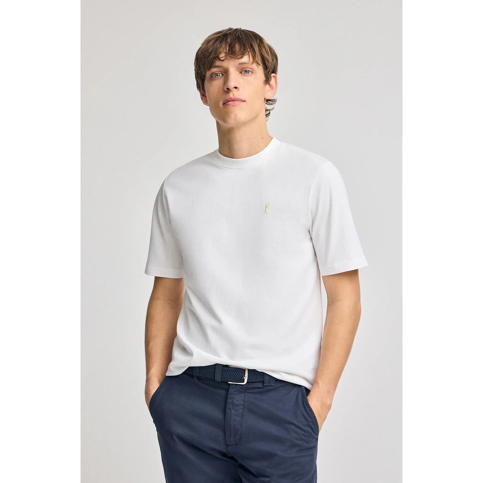 Camiseta blanca de algodón y lino con bordado Rigby Go