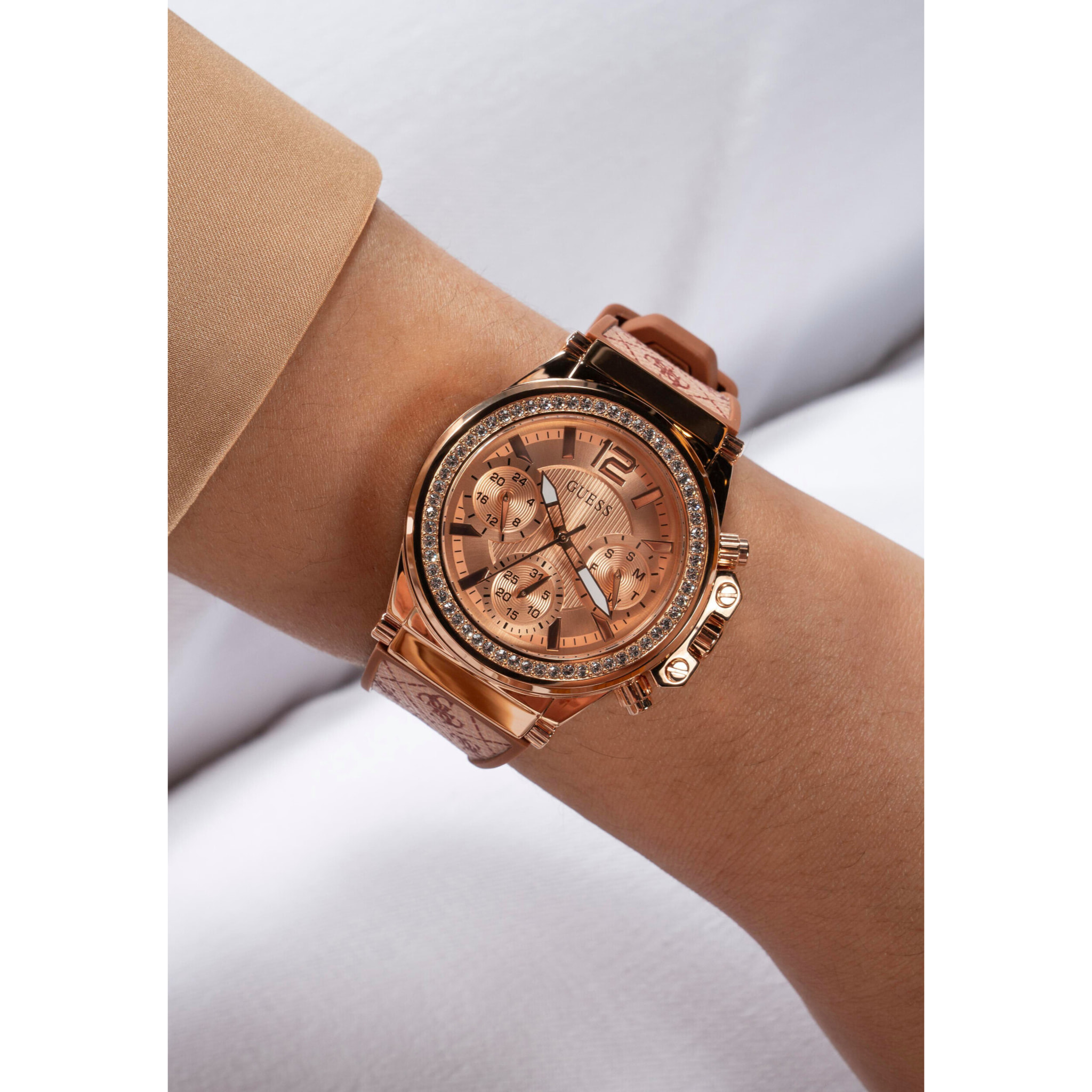 Guess Reloj Analógico De Cuarzo Charisma
