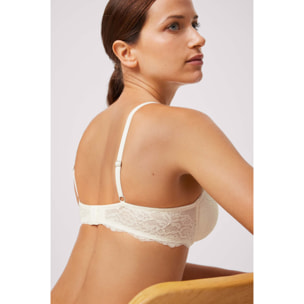 Reggiseno imbottito con ferretto in pizzo avorio, coppe B e C