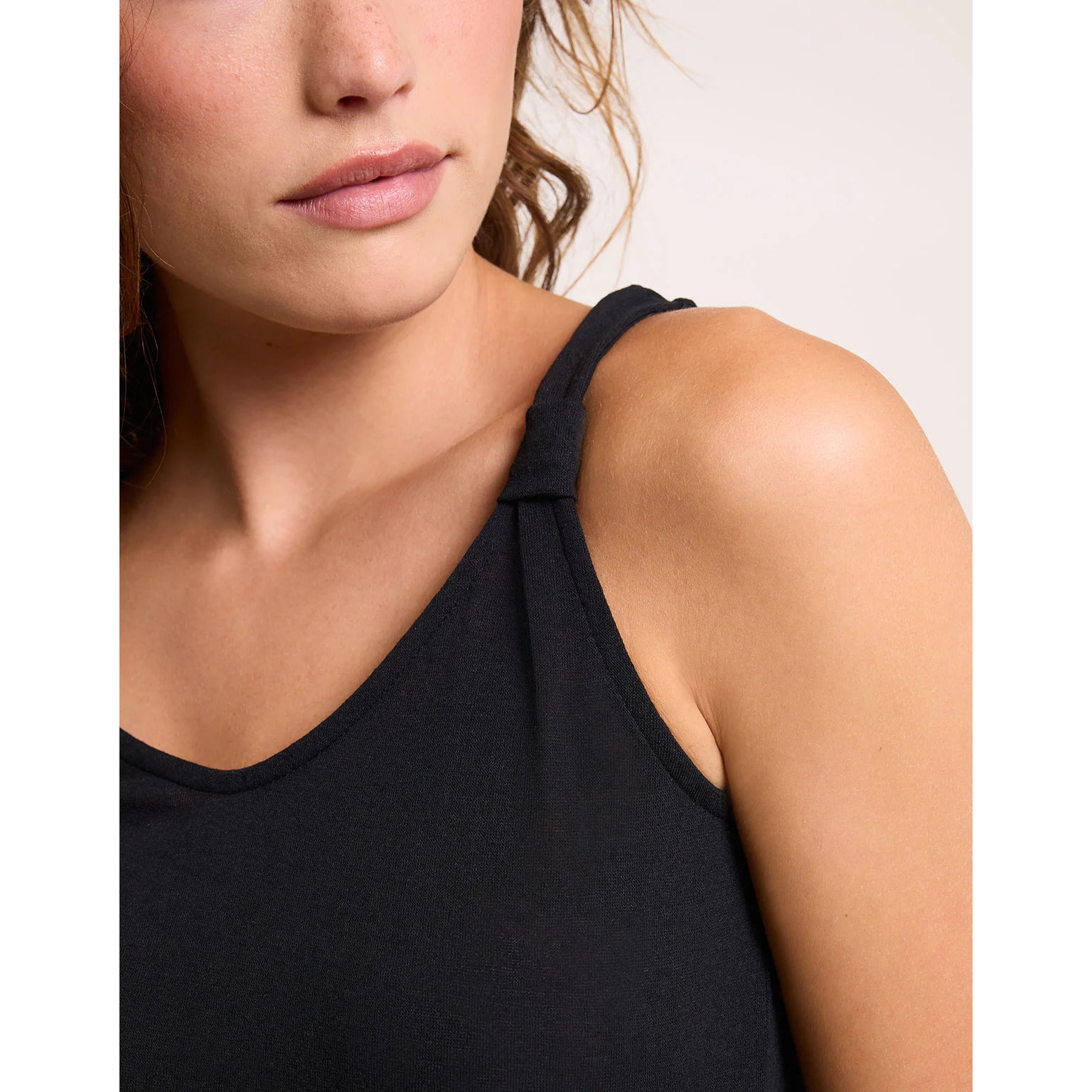 Camiseta Tirantes Negro - Daxin II
