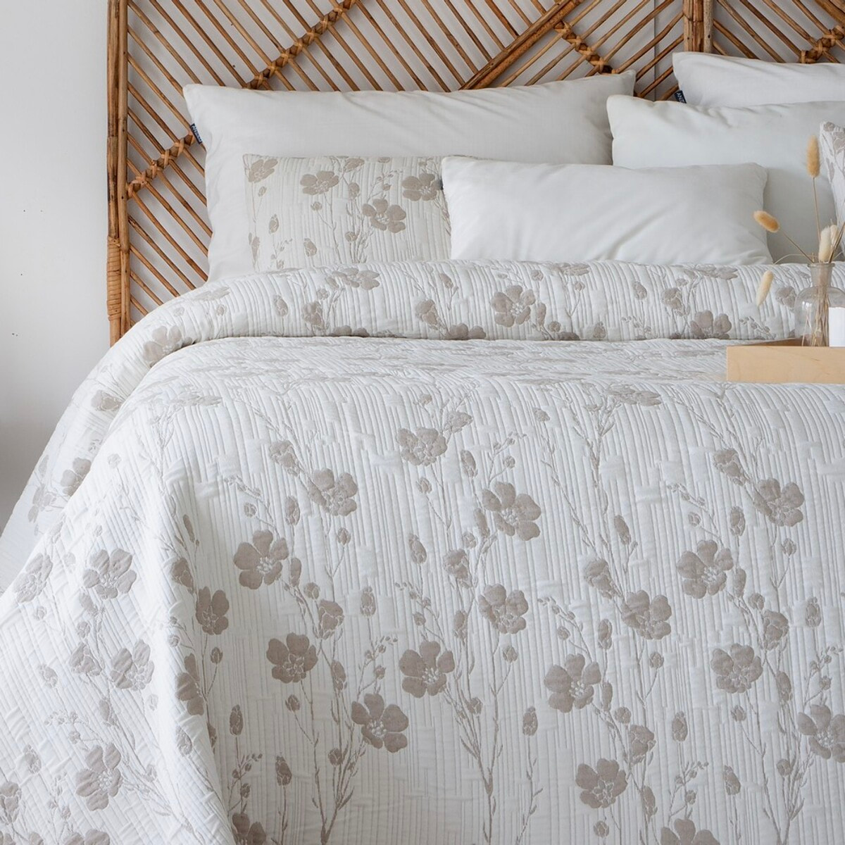 COLCHA JACQUARD BRISALIABEIGE