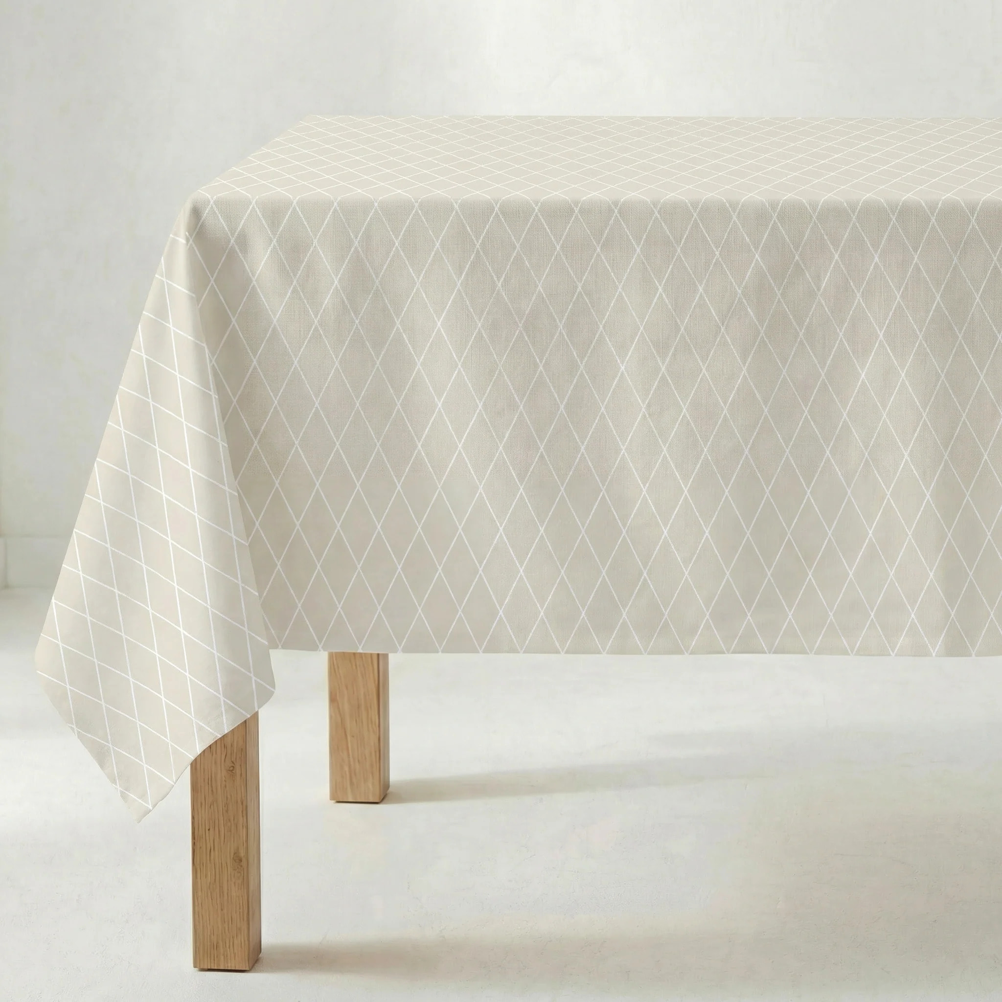 Nappe antitache au toucher tissu imperméable 120-293