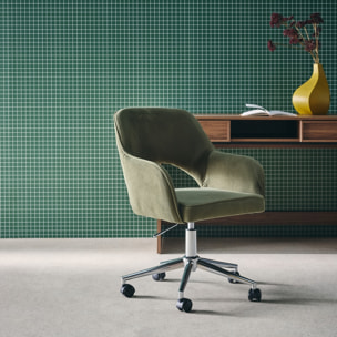 Chaise de bureau à roulettes velours côtelé kaki piétement chromé. L 60 x P 62 x H 89 / 99cm