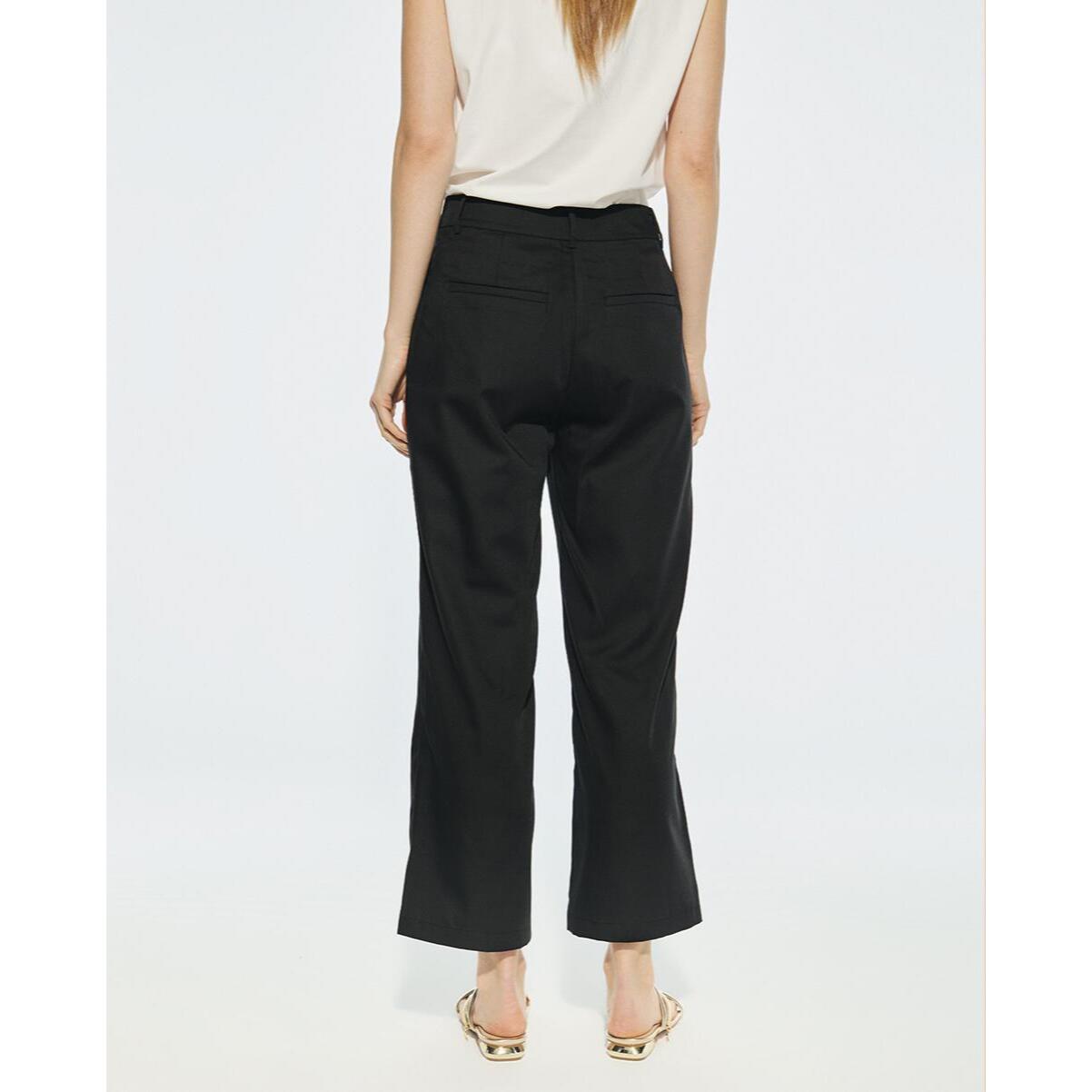 Pantaloni dritti con borchie