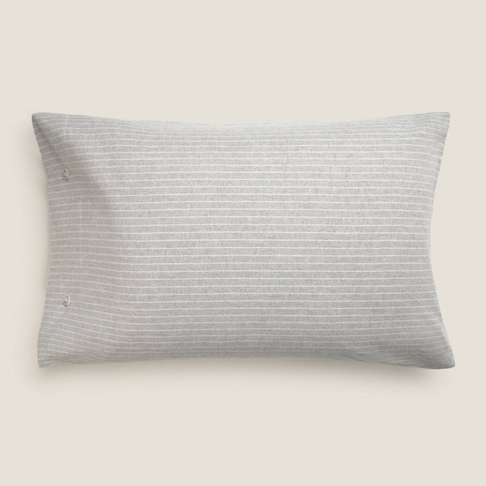 Funda de almohada de franela a rayas Gafray color gris Franela de algodón