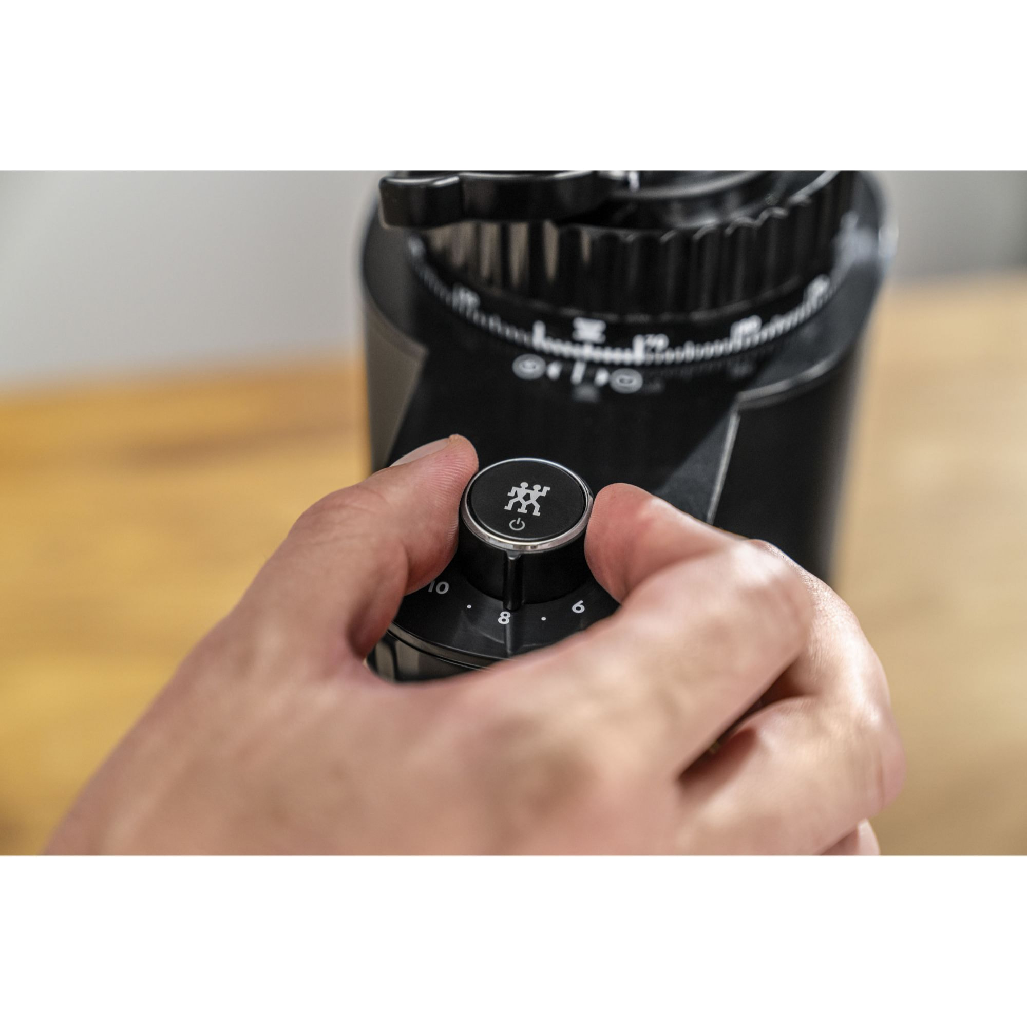 ZWILLING Broyeur à café, Mouture Réglable, 1 à 12 Tasses, Acier Inoxydable, 135W, 220-240V, Prise UE, Noir, série Enfinigy