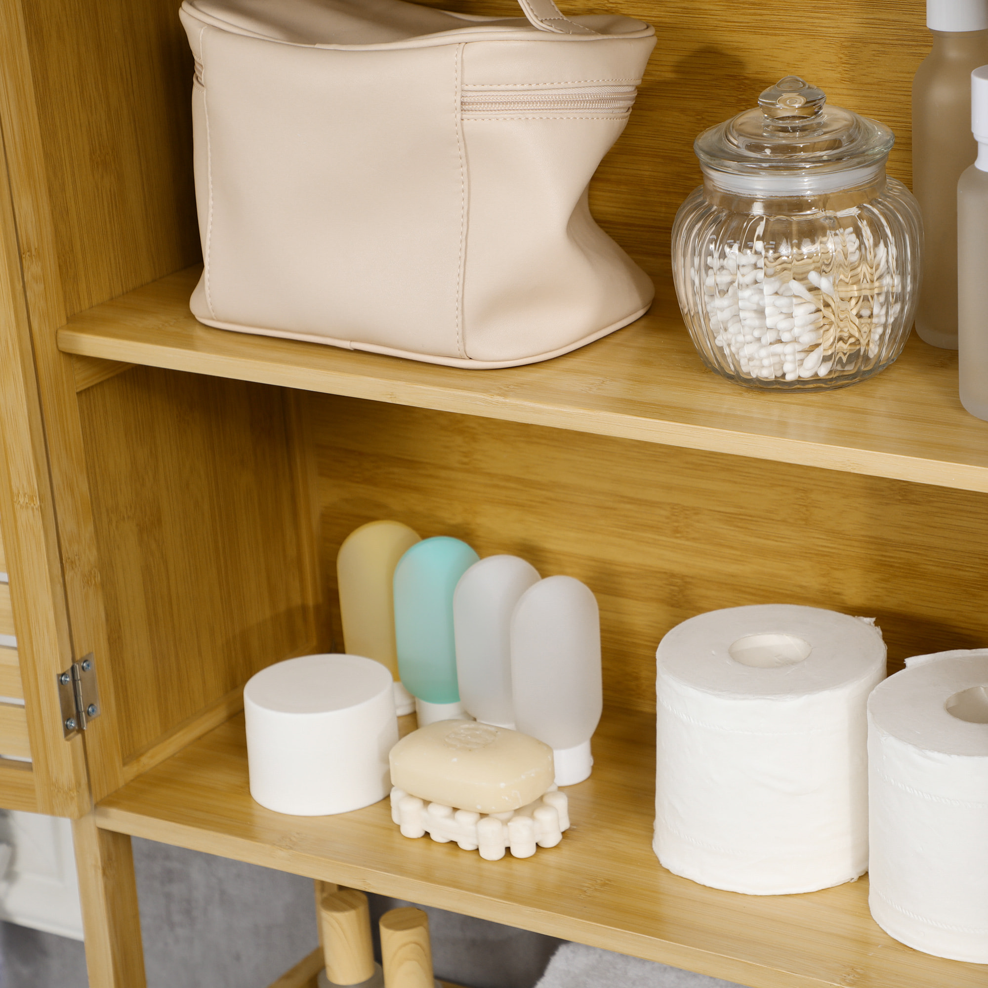 Meuble WC meuble dessus toilettes style cosy dim. 60L x 23l x 173H cm portes à lattes étagère bambou MDF aspect bois clair