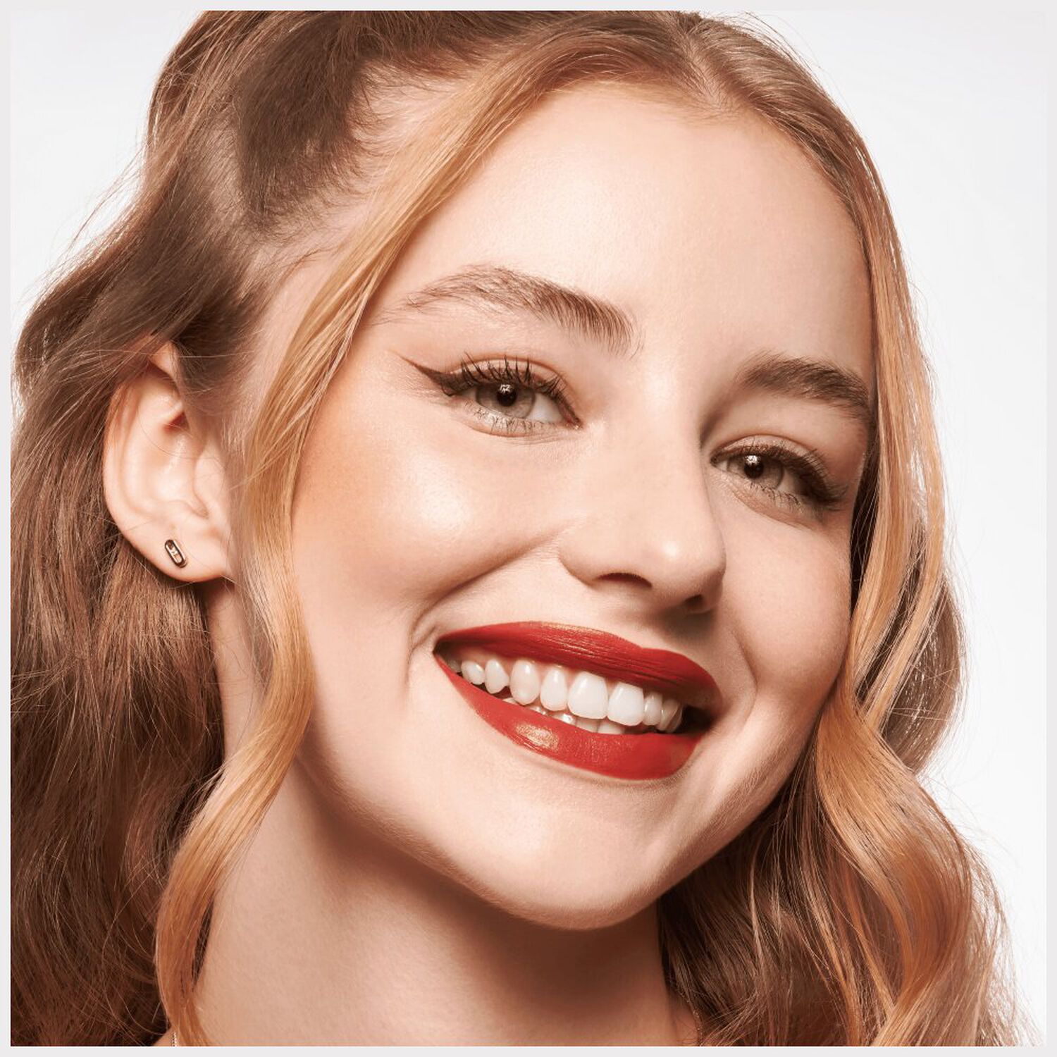 Natural Matte Mousse - Fond de Teint Mousse Fini Poudré
