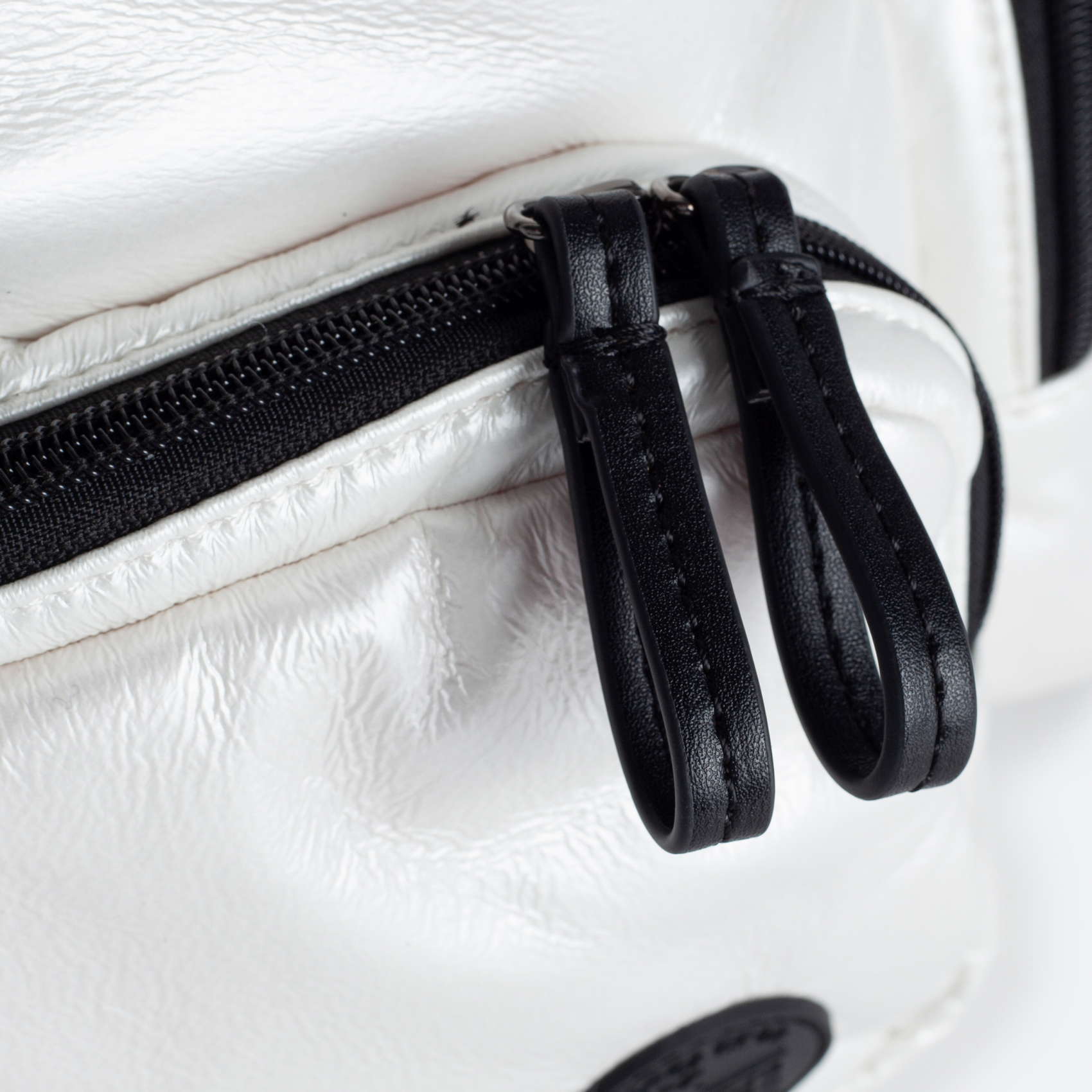 GLOSS BACKPACK PEARL