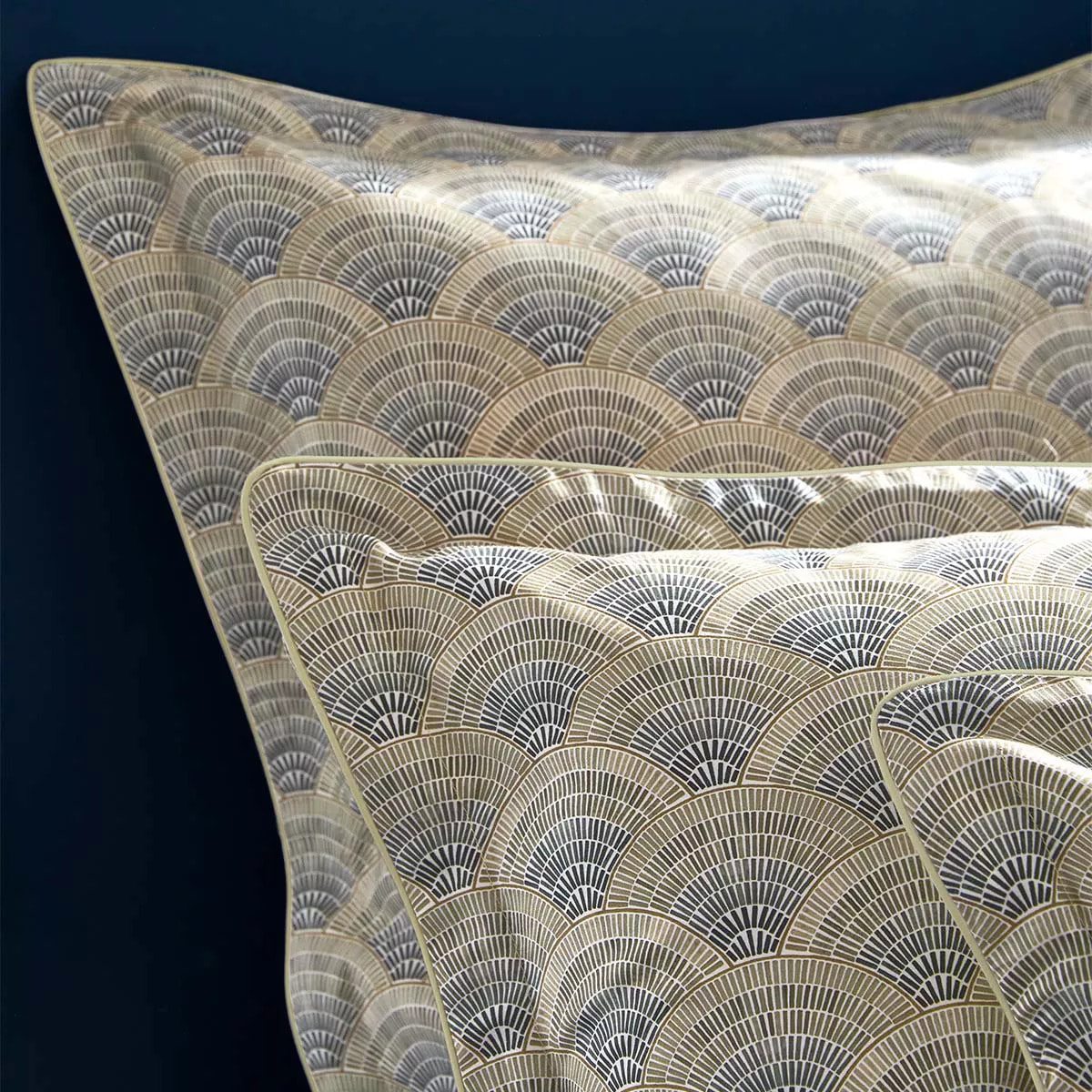 Taie d'oreiller satin de coton imprimé beige Eventails argile