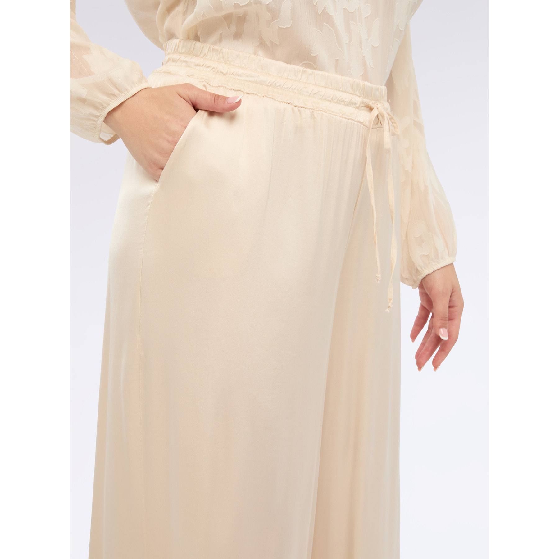 Fiorella Rubino - Pantaloni wide leg in raso stretch - Beige