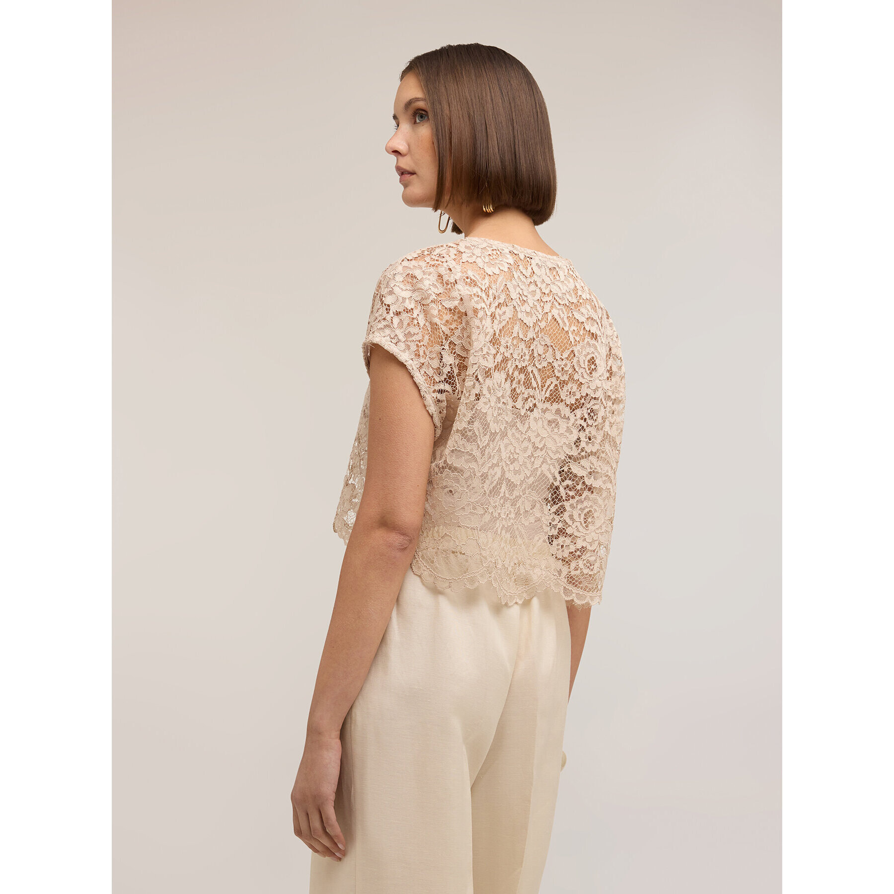 Motivi - Blusa corta de encaje - Beige